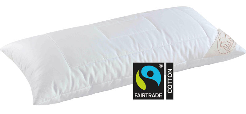 The outer fabric is 100% cotton-satin (FAIRTRADE), the filling 100% Lyocell (Tencel®) (200 g/m²). The pillows are produced with either polyester or pure new wool balls. 